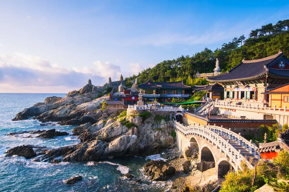 South Korea - Busan - Haedong Yonggunsa Temple 2