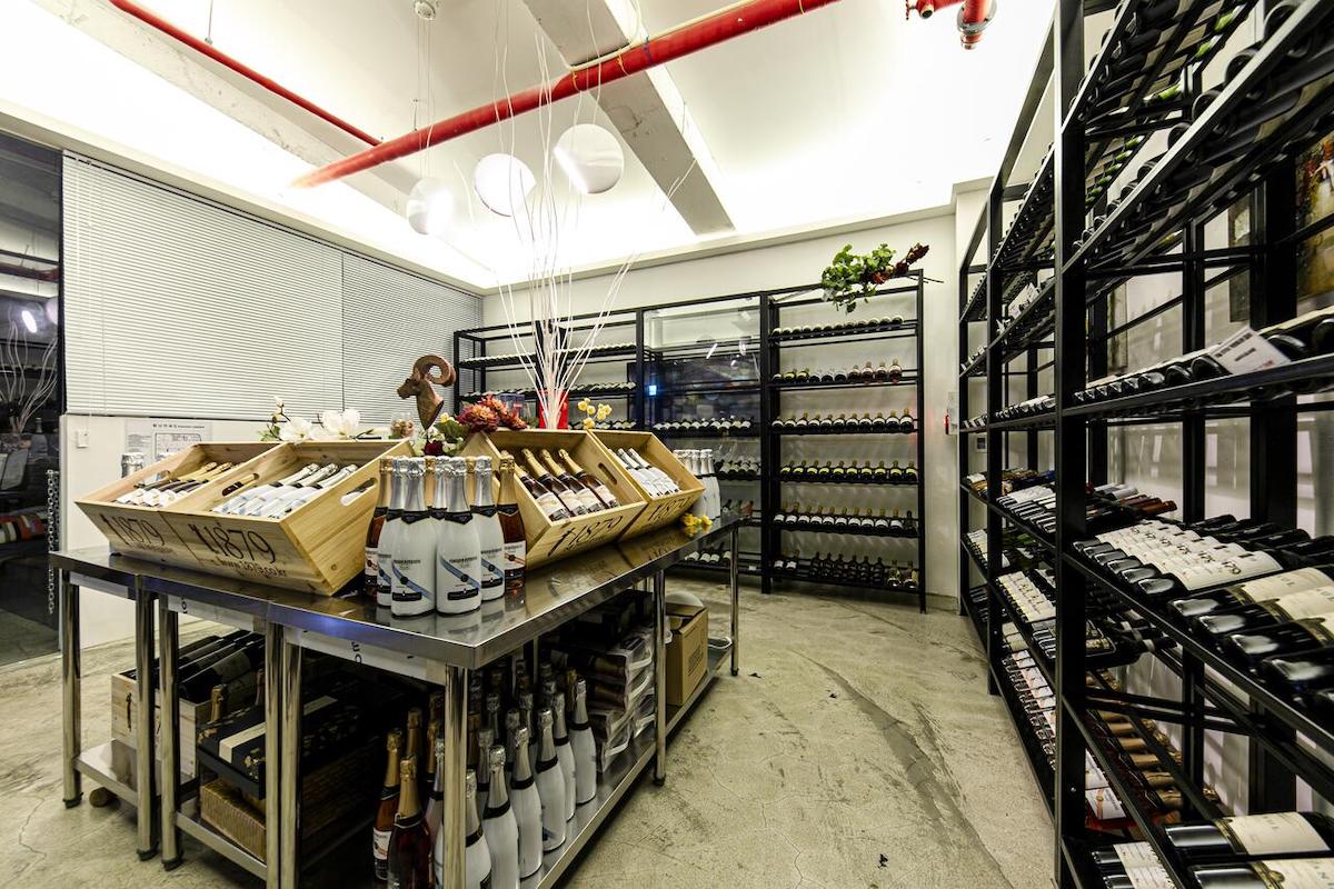 South Korea - Busan - Gwangan Hound Hotel 3