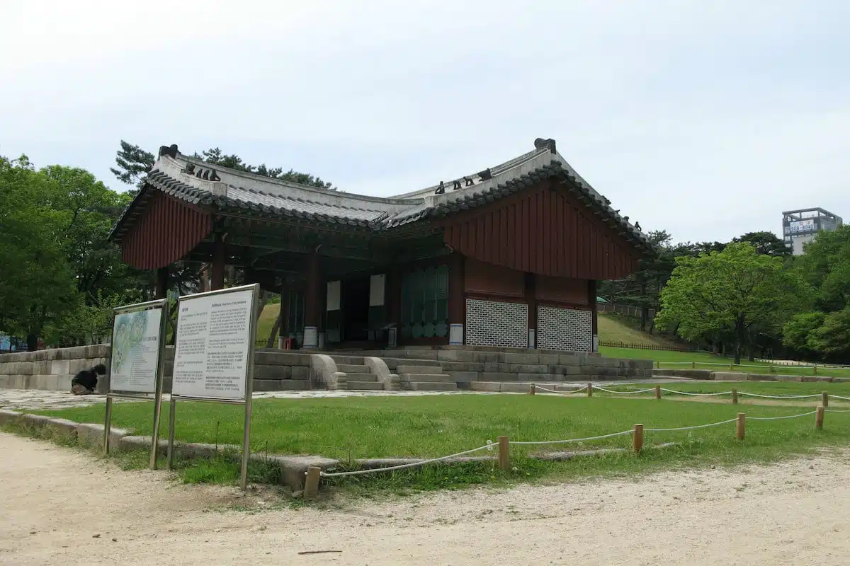 South Korea - Seoul - Seonjeongneung 1