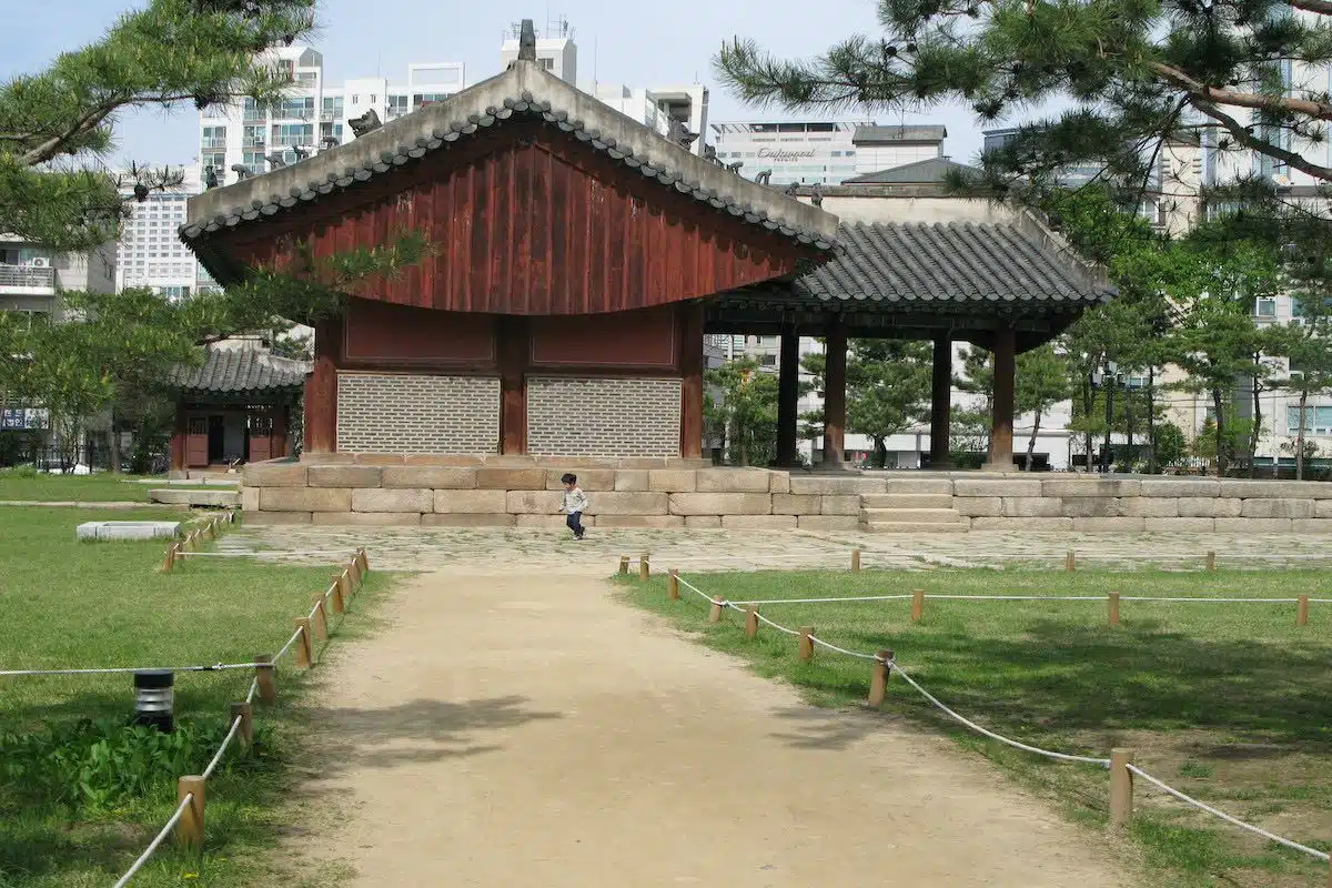 South Korea - Seoul - Seonjeongneung 3
